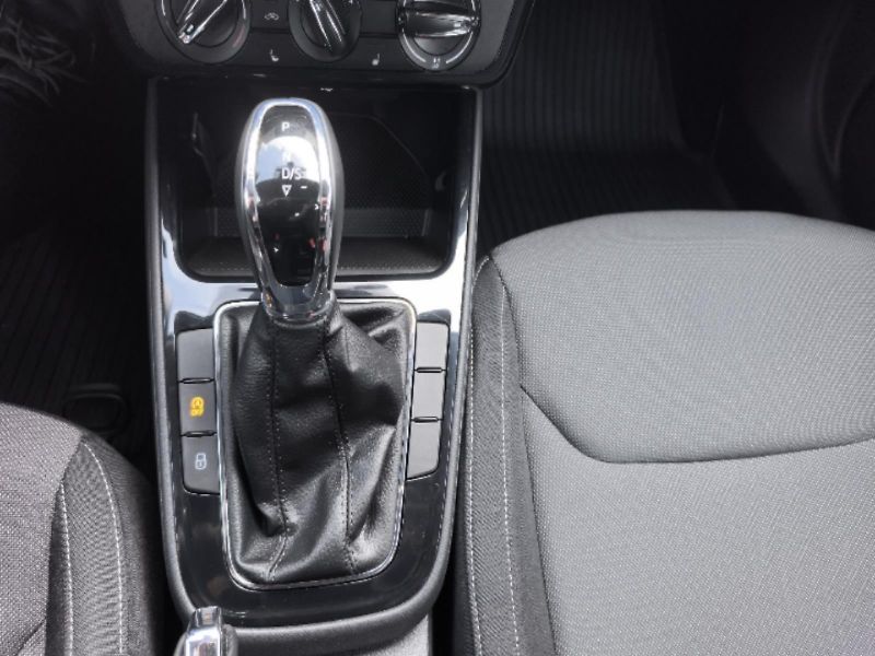 Škoda Fabia Top Selection 1.0 TSI 85kW DSG - fotka 18 z 25