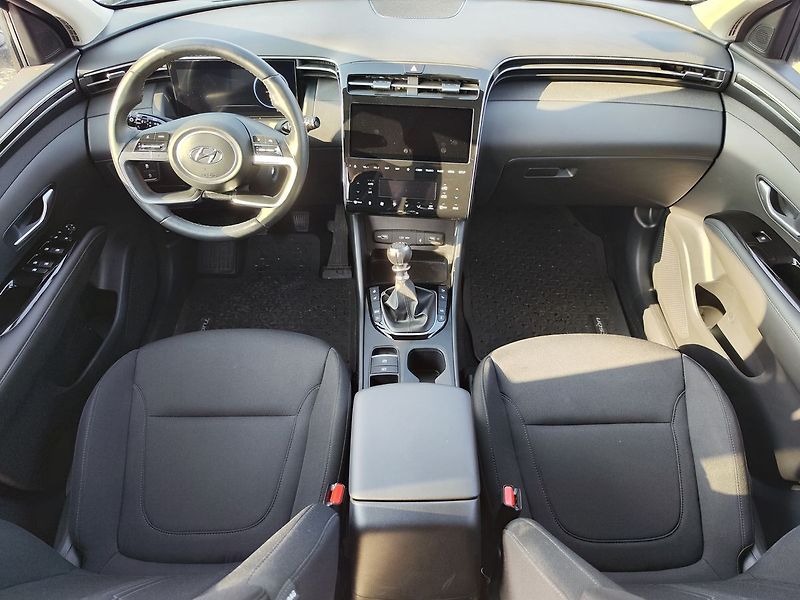 Hyundai Tucson 1.6 T-GDI/110kW Smart Navi - fotka 12 z 33