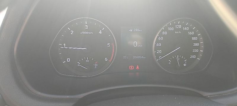 Hyundai i30 (2019) - fotka 8 z 12