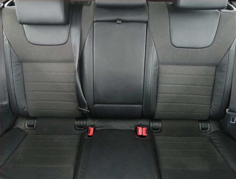 Škoda Octavia (2013) Ambition Plus 2.0 TDI, Automat - fotka 10 z 20