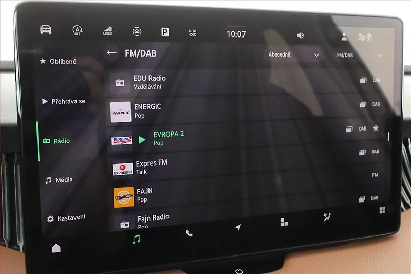 Škoda Superb (2025) 2.0 TDI, Lautrin&Klement - fotka 13 z 21
