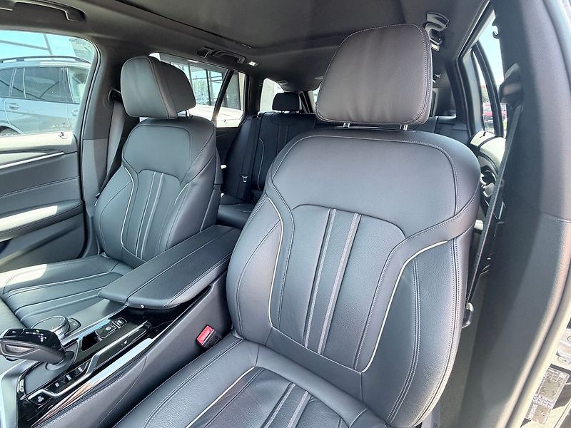 BMW Řada 5 530d Touring, Natáčecí náprava - fotka 11 z 26