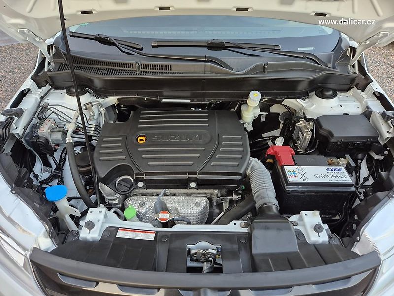 Suzuki Vitara (2016) 1.6VVT 88KW Automat COMFORT - fotka 17 z 52