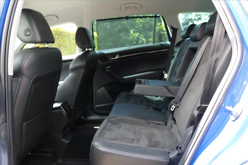 Škoda Kodiaq 2,0 TDi, DSG , 4x4, Sportline - fotka 40 z 51
