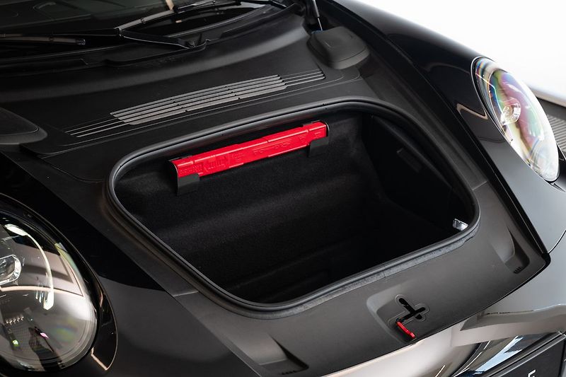 Porsche 911 (992.2) Carrera Pano/Bose/Spor - fotka 20 z 23