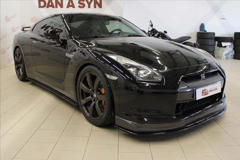 Nissan GT-R 3,8 R35 - fotka 3 z 31