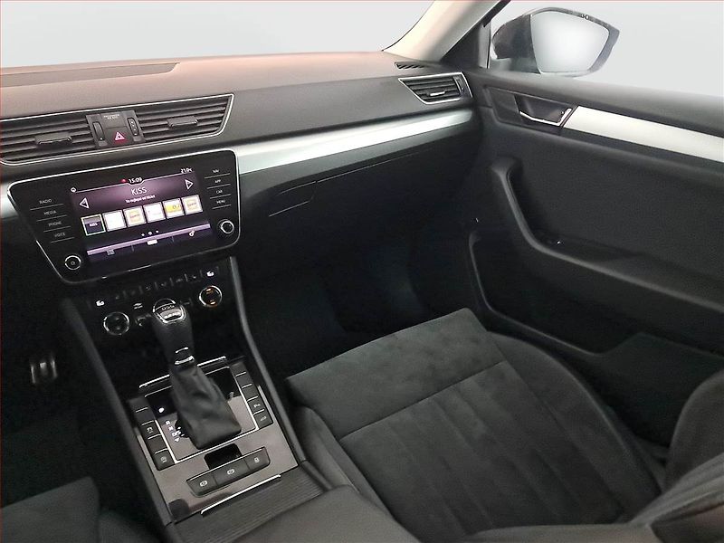 Škoda Superb (2019) 2.0 TDI, Automat, Kůže, Navi - fotka 8 z 20