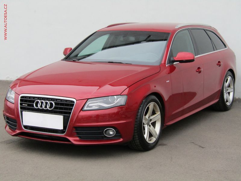 Audi A4 (2009) 2.0T 4x4, AT, navi, kamera - fotka 3 z 3