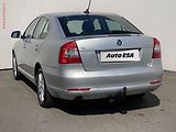 Škoda Octavia (2012) 2.0 TDi, ČR, autoAC - náhled 6