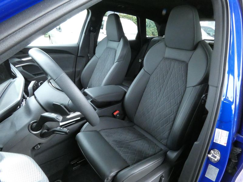 Audi Q5 (2025) S-Line 2.0 TDI 150KW quattro - fotka 17 z 29