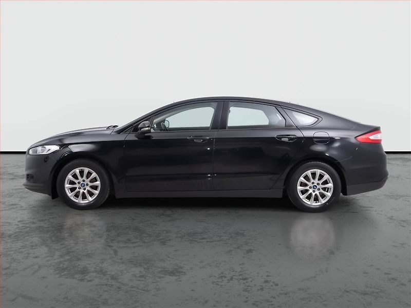 Ford Mondeo (2015) Trend 1.5 EcoBoost, Tempomat - fotka 3 z 20