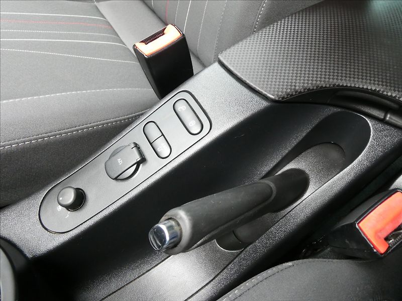 Seat Altea 2,0 TDi 103kW XL 4x4,navigace - fotka 32 z 39