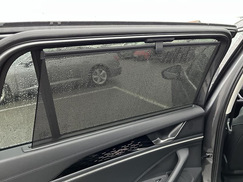 Volkswagen Passat 2.0TSI 150kW ELEGANCE - fotka 23 z 27