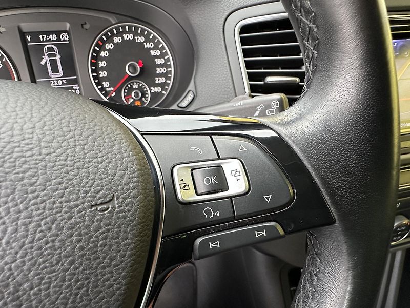 Volkswagen Sharan (2021) 1.4TSI/110kW * 7.Míst * 2.Maj  - fotka 13 z 45