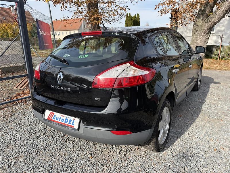 Renault Mégane 1,9 DCi 96kW  Tempomat,Senzory - fotka 6 z 40