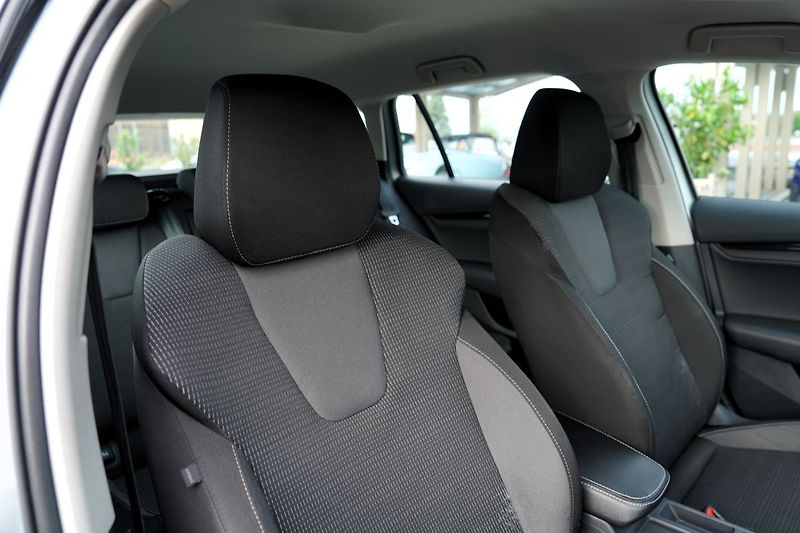 Škoda Octavia IV  2.0 TDI DSG 4x4/150 PS - fotka 26 z 43