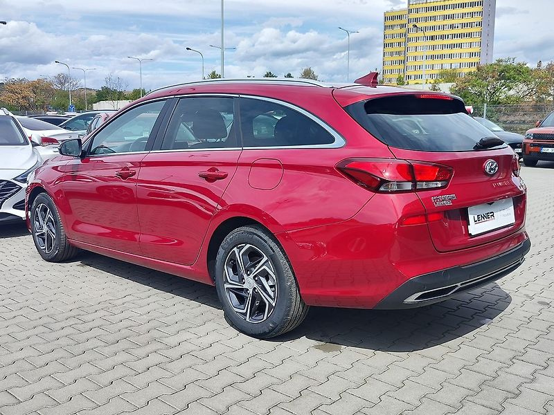 Hyundai i30 1.0 T-GDI/88kW Smart Navi - fotka 7 z 33