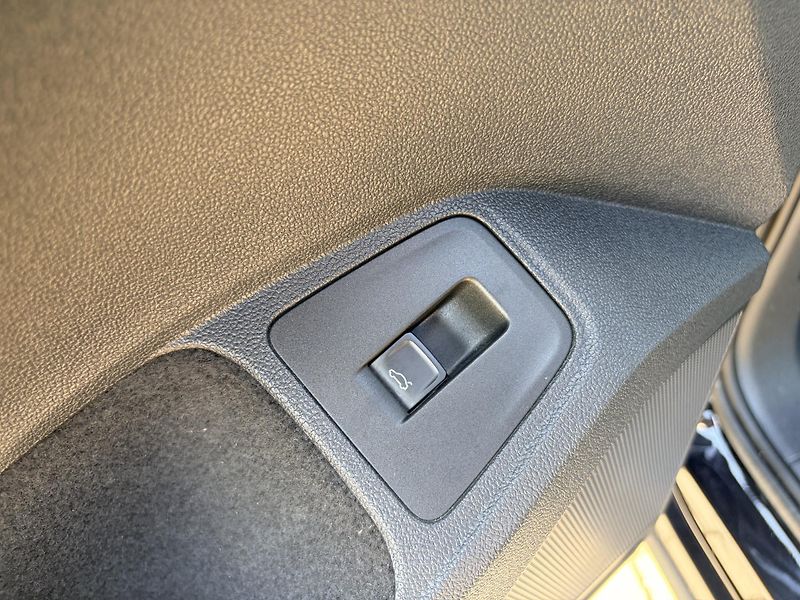 Volkswagen Tiguan 1.5TSI DSG MATRIX VIRTUAL - fotka 14 z 58