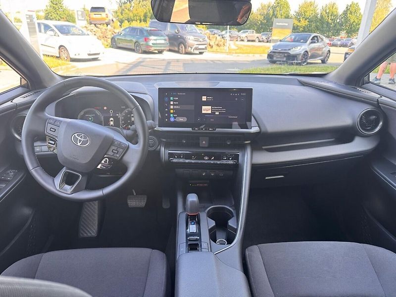 Toyota C-HR 1.8 Style - fotka 10 z 13