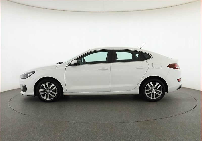 Hyundai i30 (2018) 1.4 T-GDI, ČR,1.maj - fotka 3 z 18