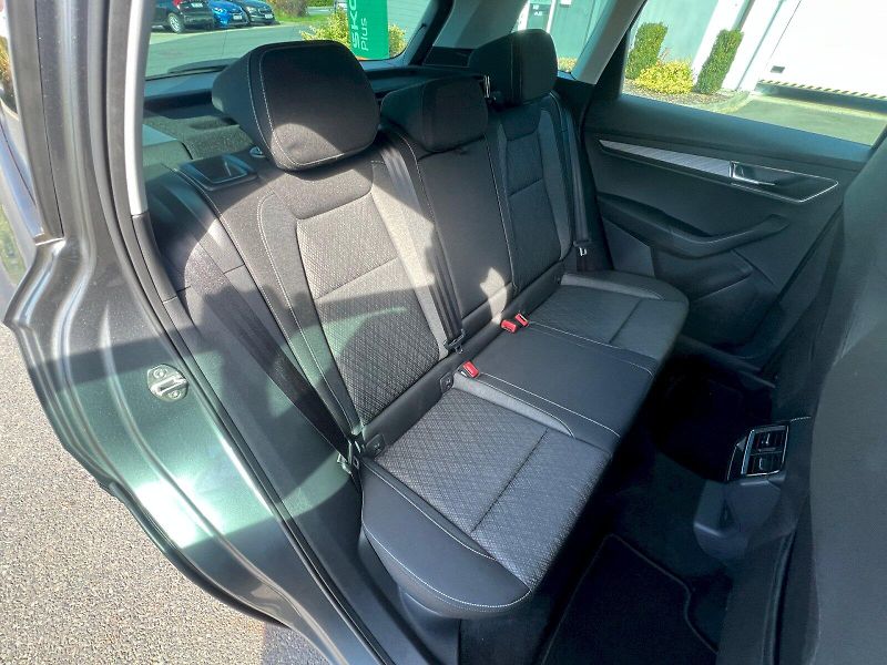 Škoda Karoq (2022) Style Plus 1.5TSi 110kW 6°manu - fotka 16 z 30