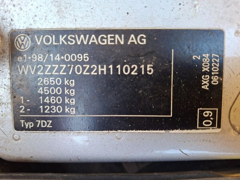 Volkswagen Caravelle (2002) 2.5TDI 111kW -7.MÍST-TAŽ.ZAŘ. - fotka 22 z 23