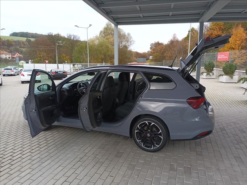 Fiat Tipo 1,6 MJT,KLIMA,NAVI,VÝHŘEV - fotka 10 z 45