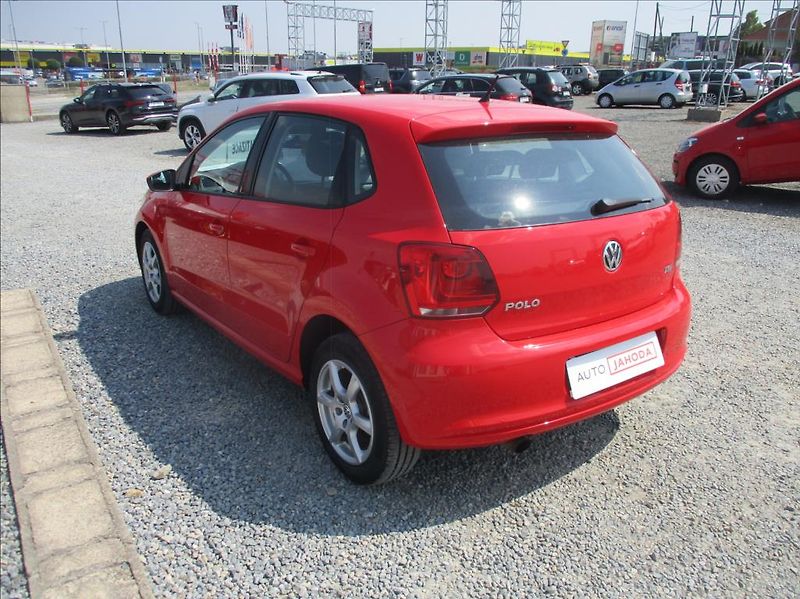 Volkswagen Polo 1,2 TSi, klima, serv. kniha, - fotka 8 z 25