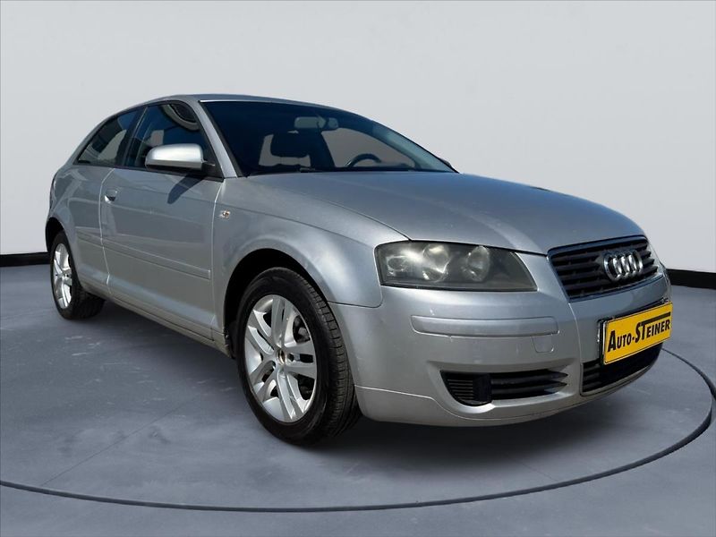 Audi A3 2,0 i Manuál - fotka 2 z 17