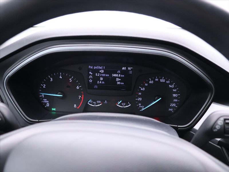 Ford Focus 1,0 EB 92kW CZ DPH 1.Maj. - fotka 15 z 28