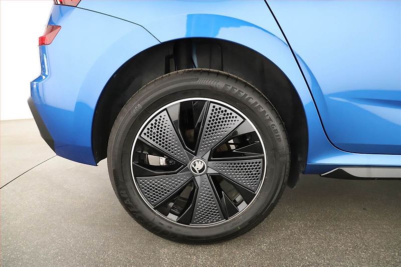 Škoda Kamiq (2025) 1.0 TSI, MONTE CARLO, DPH - fotka 11 z 15