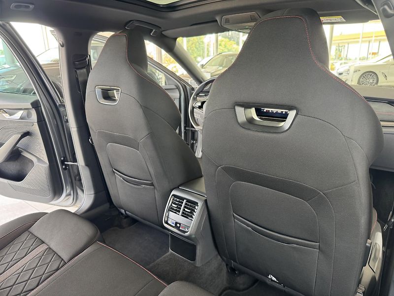 Škoda Octavia RS 2,0TDI*DSG*HUD*REZERVACE! - fotka 16 z 34