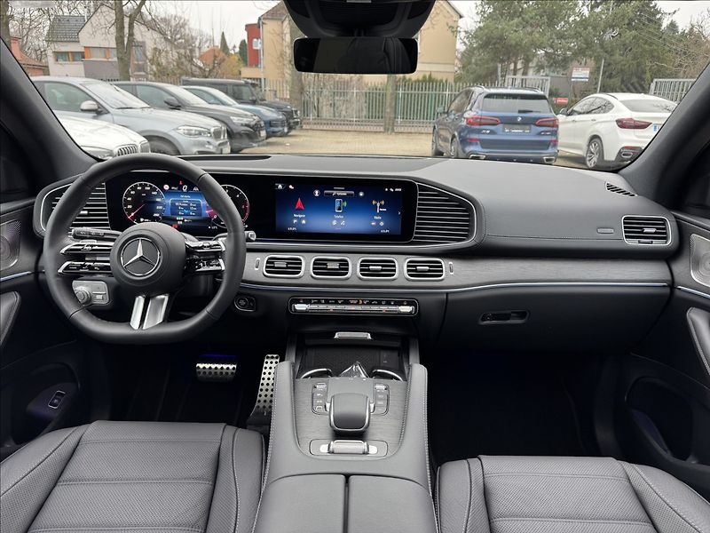 Mercedes-Benz GLS 450d AMG 4Matic - fotka 11 z 40