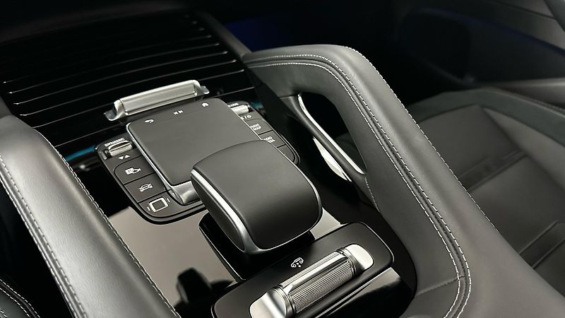 Mercedes-Benz GLE 53 AMG 4 MATIC / TOP STAV - fotka 39 z 65