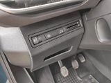 Peugeot 5008 (2021) ALLURE 1.2 MAN6 130k TZ DPH - náhled 29