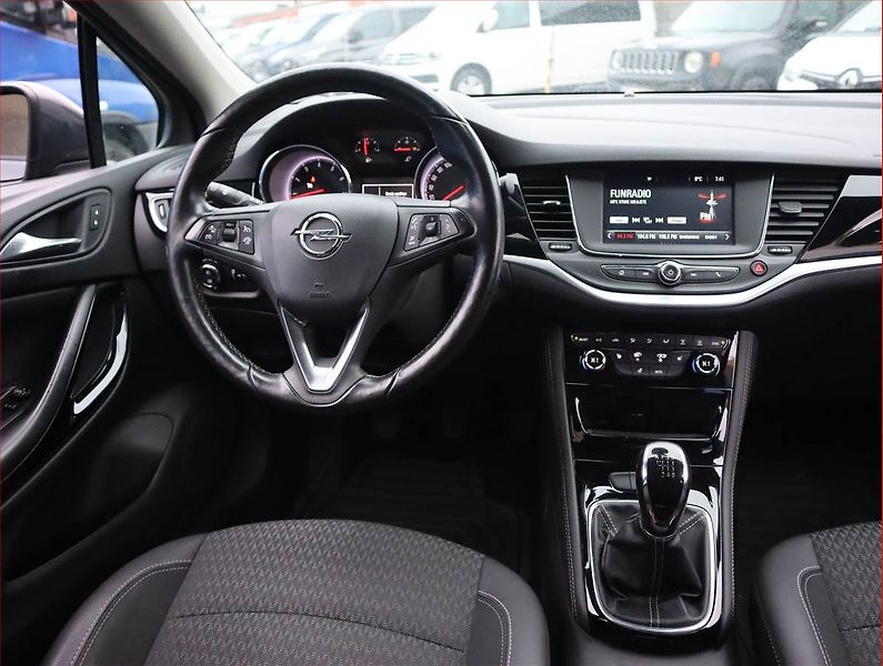 Opel Astra (2016) 1.4 T, Serv.kniha, Tempomat - fotka 7 z 18