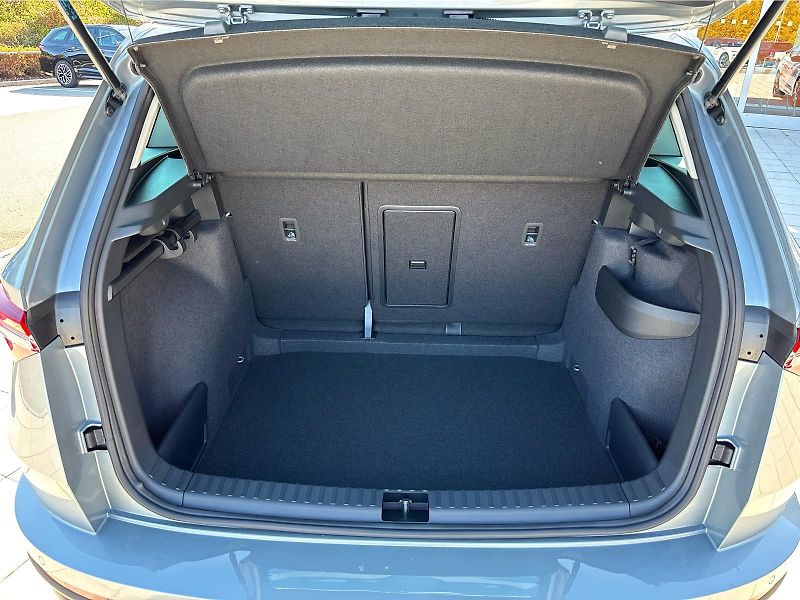 Škoda Karoq 2,0 TDI 85 kW SELECTION - fotka 28 z 29