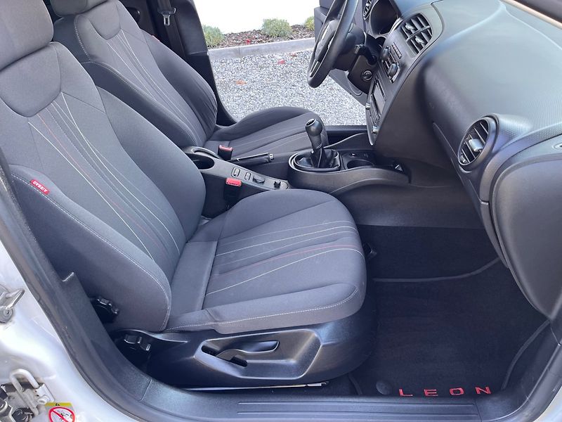 Seat Leon (2012) 1.2 TSI TOP STAV - fotka 12 z 25