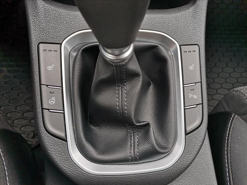 Hyundai i30 1,0 T-GDI Smart kombi - fotka 14 z 20