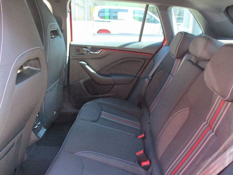 Škoda Kamiq Monte Carlo 1,0 TSI 85kW/DSG/T - fotka 11 z 14