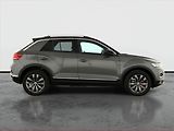 Volkswagen T-Roc (2018) 1.5 TSI, ČR - náhled 6