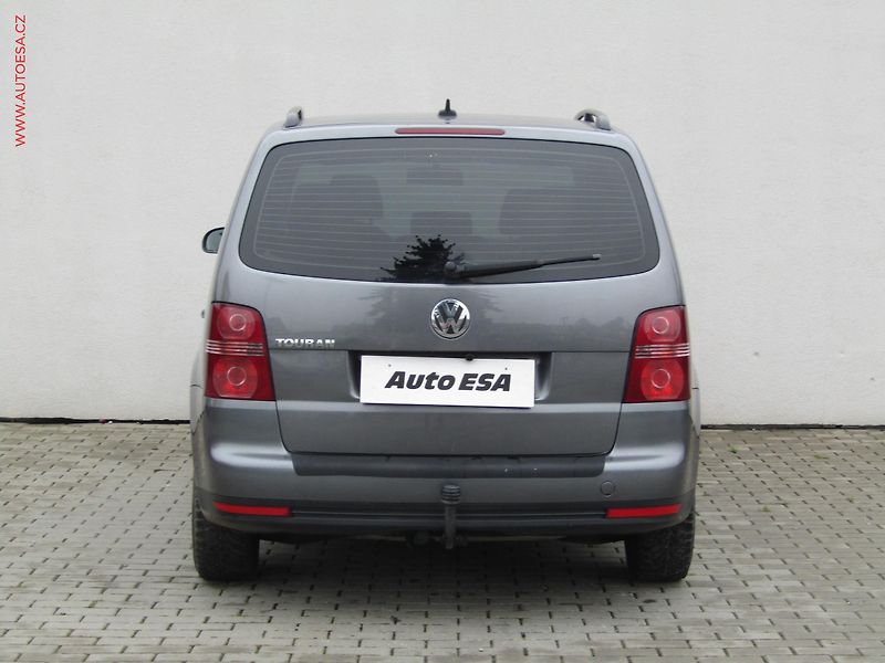 Volkswagen Touran (2006) 1.4TSi, autoAC, temp - fotka 5 z 15