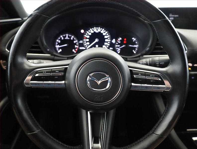 Mazda 3 (2020) 2.0 Skyactiv-G - fotka 8 z 18