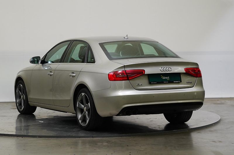Audi A4 - fotka 7 z 28