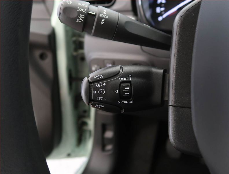 Citroën C3 (2019) 1.2 PureTech, Tempomat - fotka 14 z 20