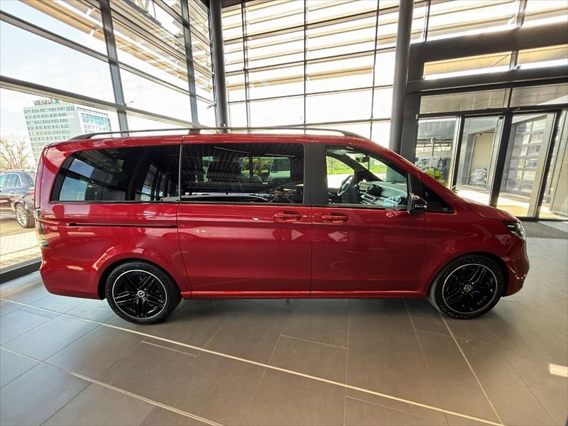Mercedes-Benz Třídy V (2026) 2,0 300 d / Exclusive / L / 4M - fotka 2 z 9