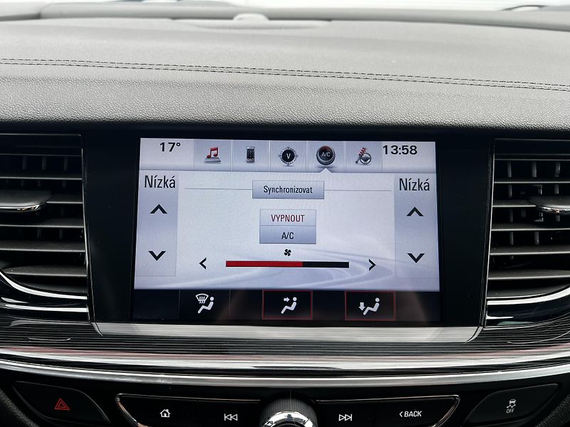 Opel Insignia 2.0CDTI 125kW Aut. Exclusive T - fotka 20 z 30