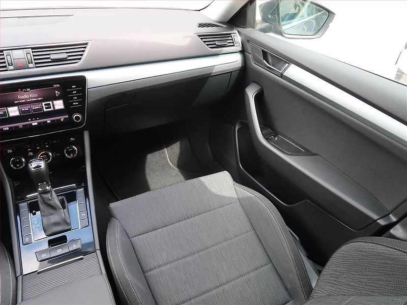 Škoda Superb (2019) 2.0 TDI, Automat, Navi - fotka 8 z 23