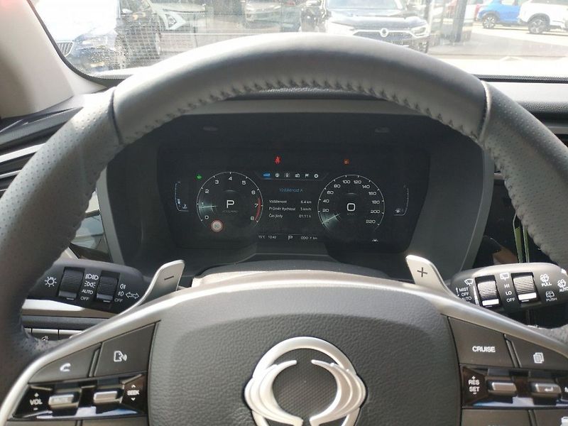 KGM Korando 1.5T, Style+2WD, AT, SKLADEM - fotka 16 z 31
