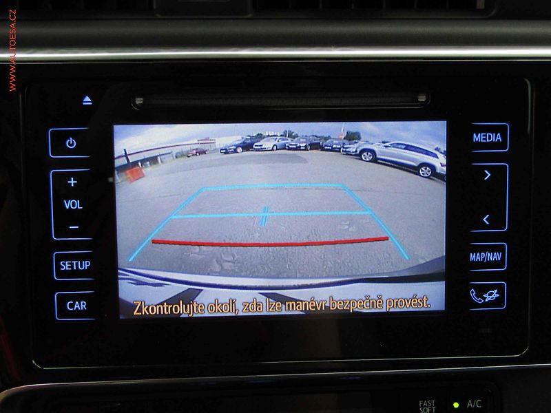 Toyota Auris (2019) 1.6VVT-i, ČR, Navi, autoAC - fotka 19 z 21